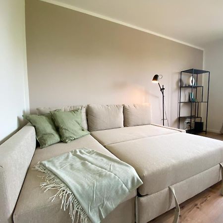 Schoene Wohnung Mit Rheinblick/Duesseldorf/Neuss/Messe Extérieur photo