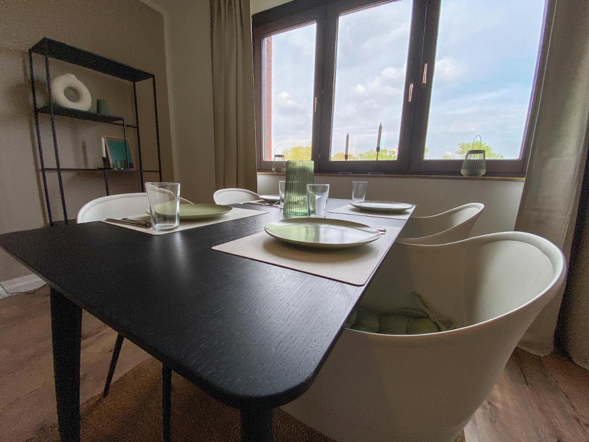 Schoene Wohnung Mit Rheinblick/Duesseldorf/Neuss/Messe Extérieur photo