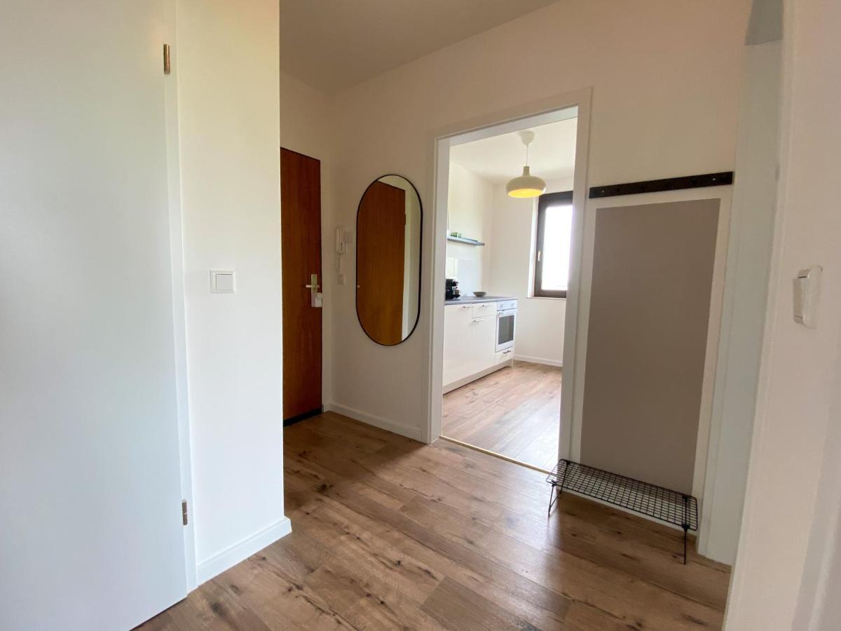 Schoene Wohnung Mit Rheinblick/Duesseldorf/Neuss/Messe Extérieur photo