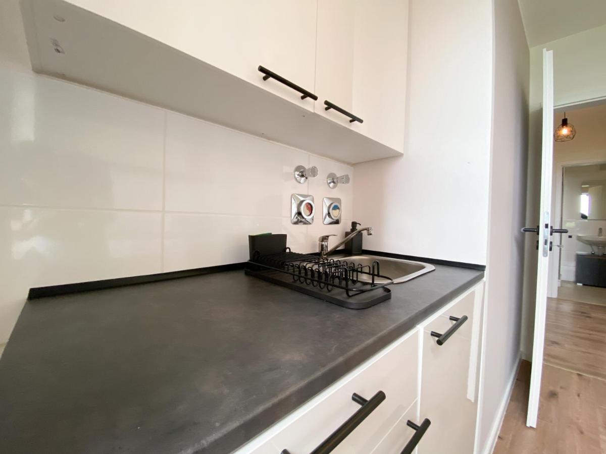 Schoene Wohnung Mit Rheinblick/Duesseldorf/Neuss/Messe Extérieur photo