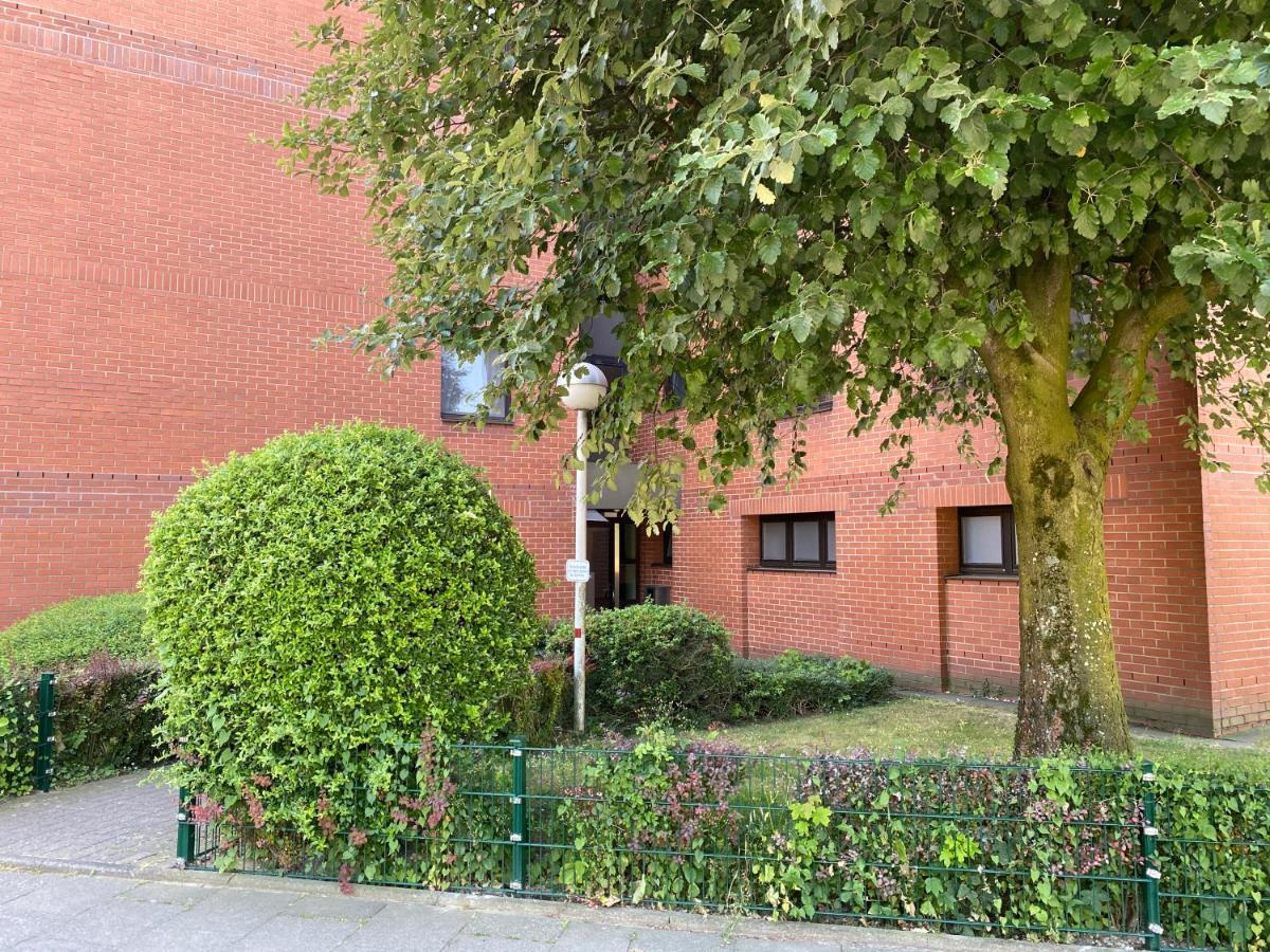 Schoene Wohnung Mit Rheinblick/Duesseldorf/Neuss/Messe Extérieur photo