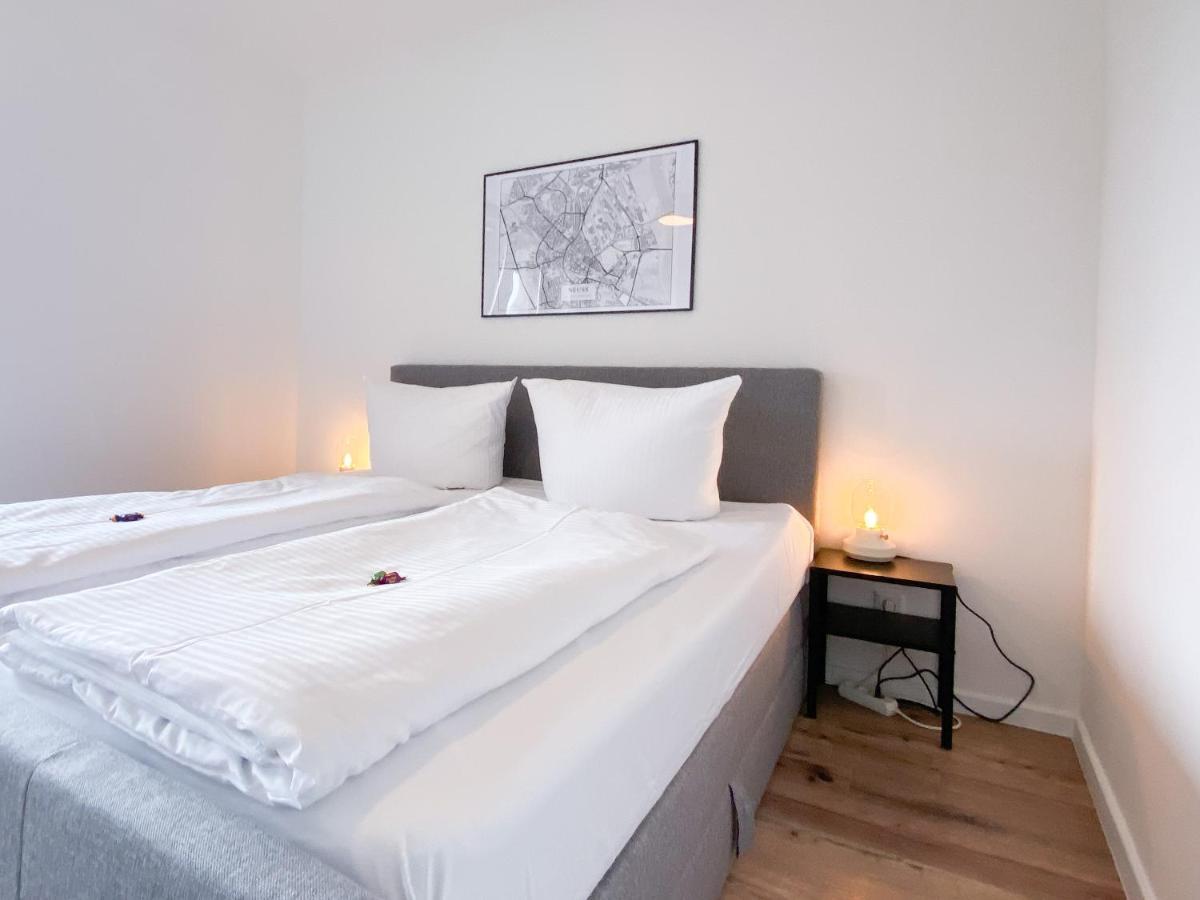 Schoene Wohnung Mit Rheinblick/Duesseldorf/Neuss/Messe Extérieur photo